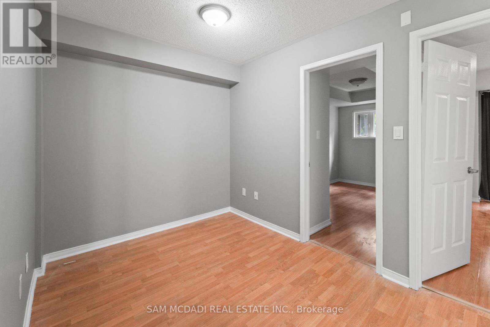 Photo 6 of 170 310 John Street, Markham ON