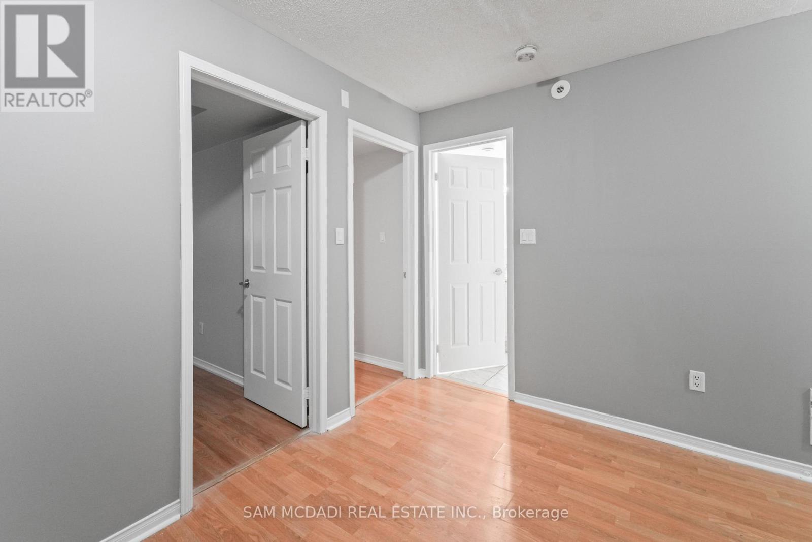 Photo 3 of 170 310 John Street, Markham ON