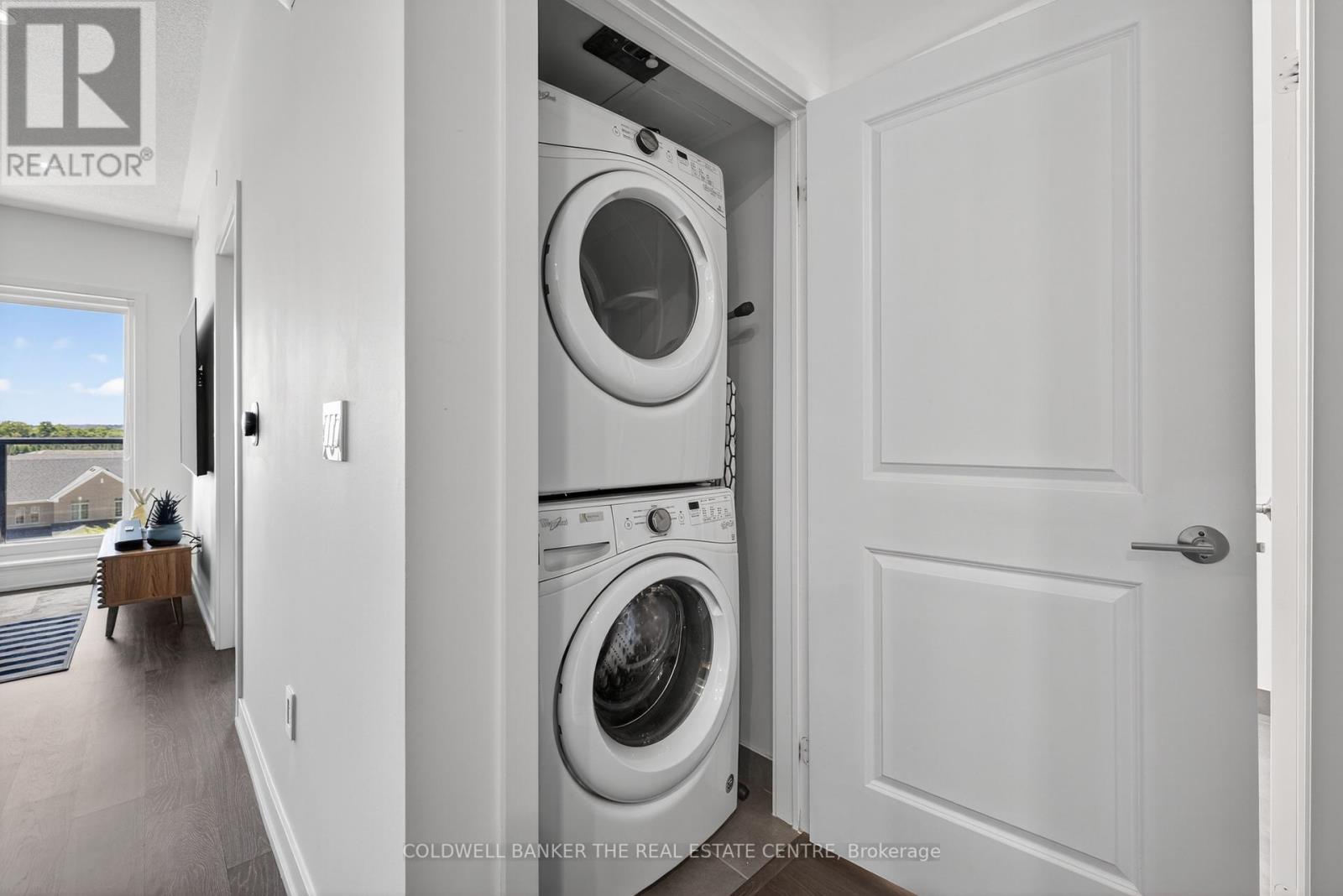 Photo 14 of 351 555 William Graham Drive, Aurora ON
