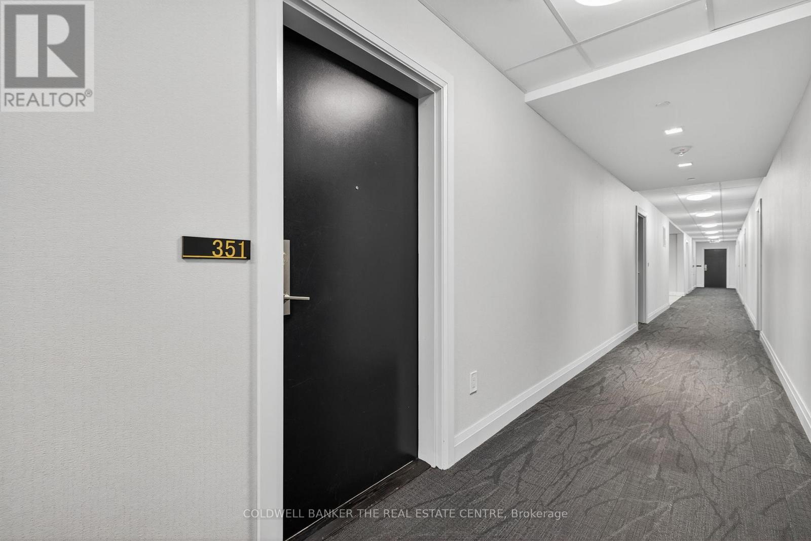 Photo 3 of 351 555 William Graham Drive, Aurora ON