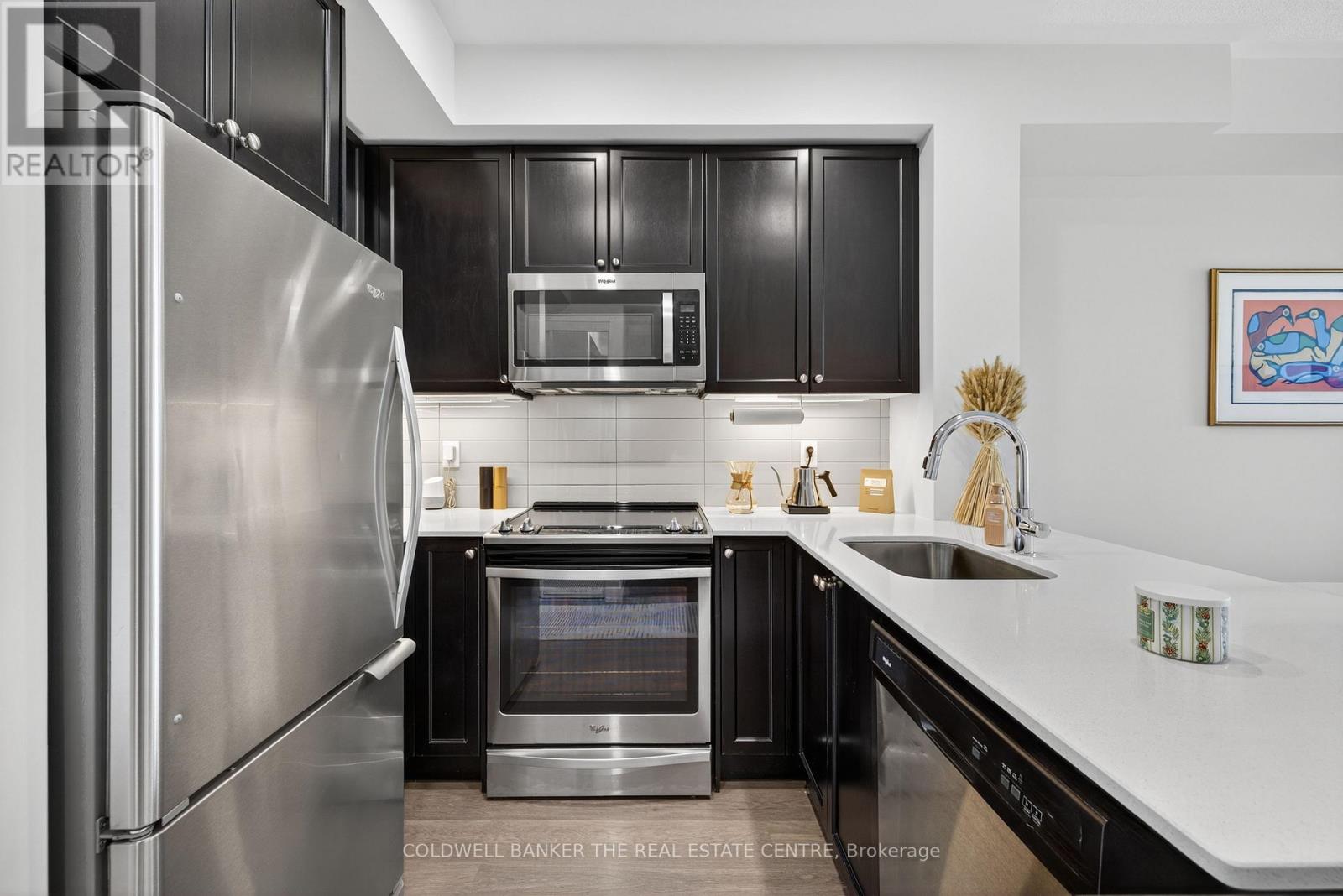 Photo 5 of 351 555 William Graham Drive, Aurora ON
