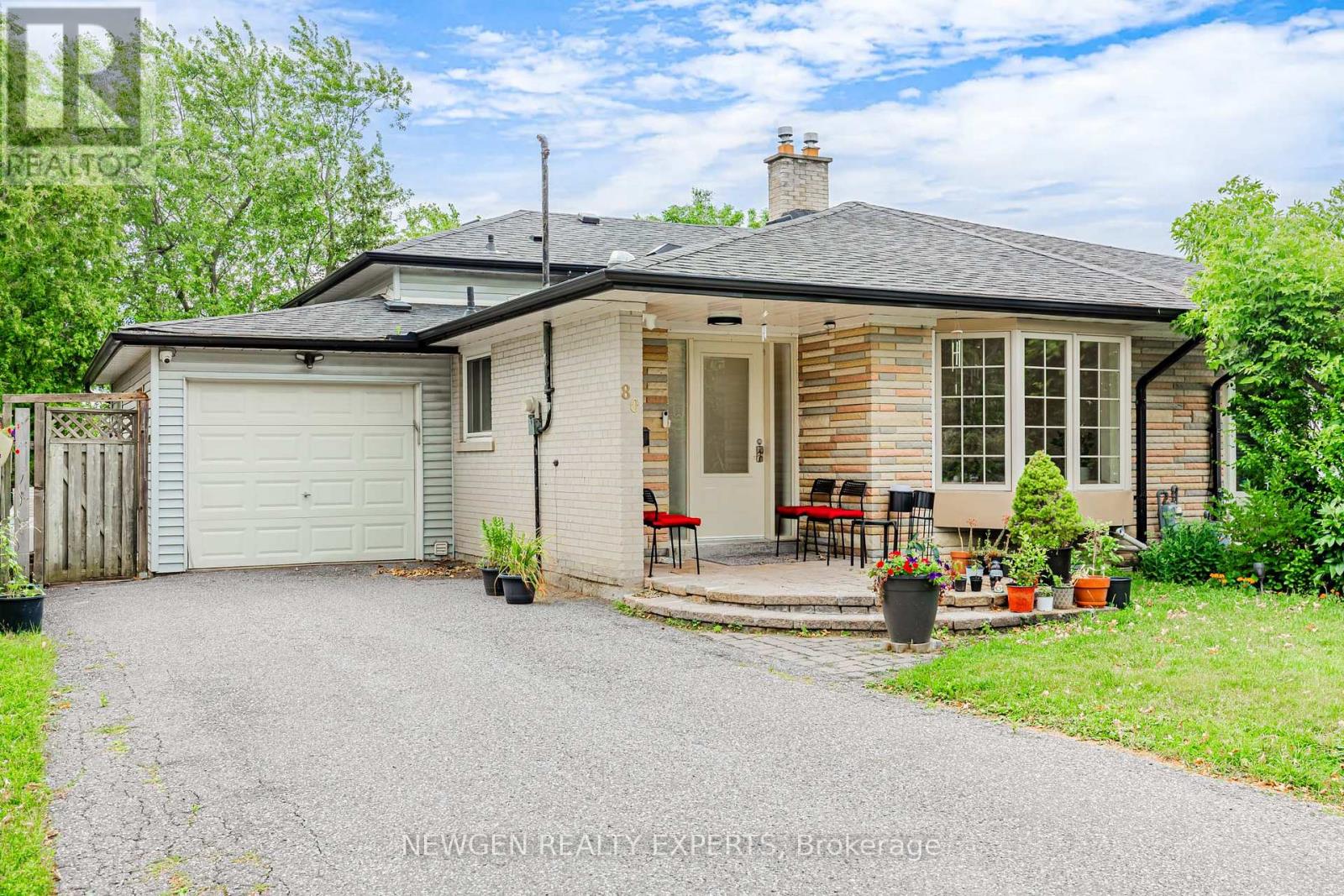 Photo 28 of 80 Sherwood Forest Drive, Markham ON