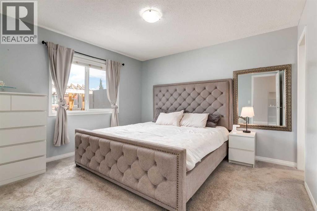 Photo 9 of 14 Windford Crescent Sw, Airdrie AB