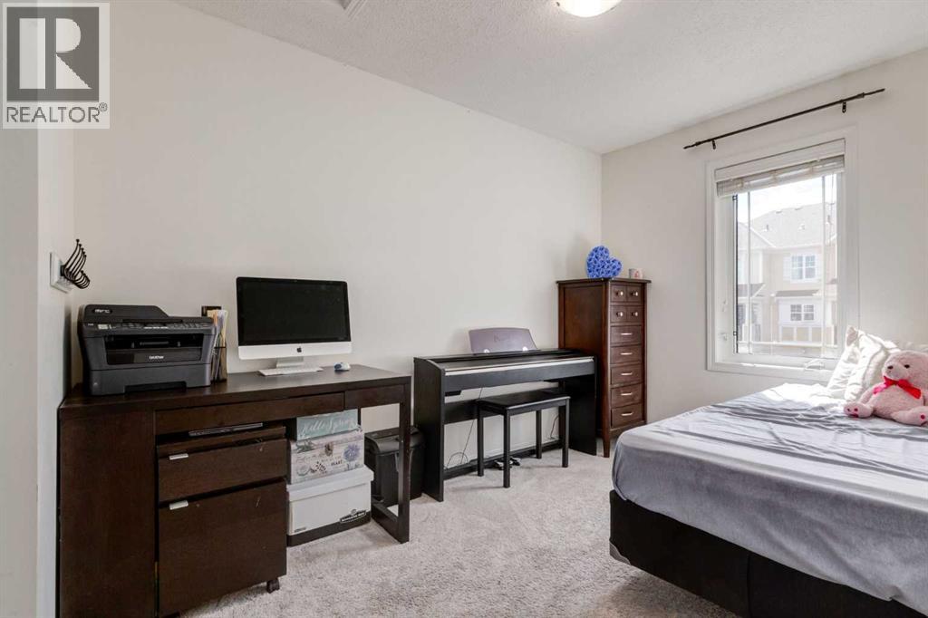 Photo 16 of 14 Windford Crescent Sw, Airdrie AB