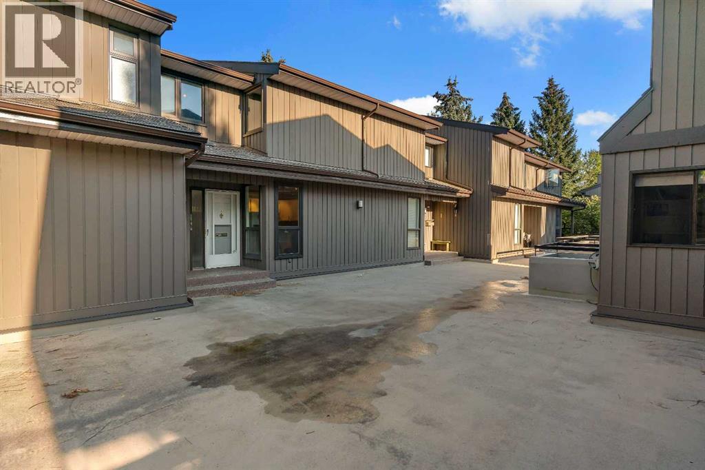 Single Family House for Sale in    Avenue SW Lakeview Calgary 