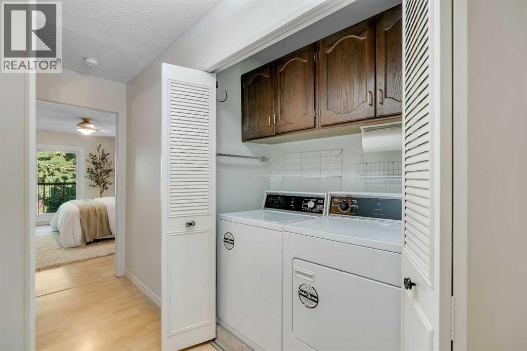 Single Family House for Sale in    Avenue SW Lakeview Calgary 