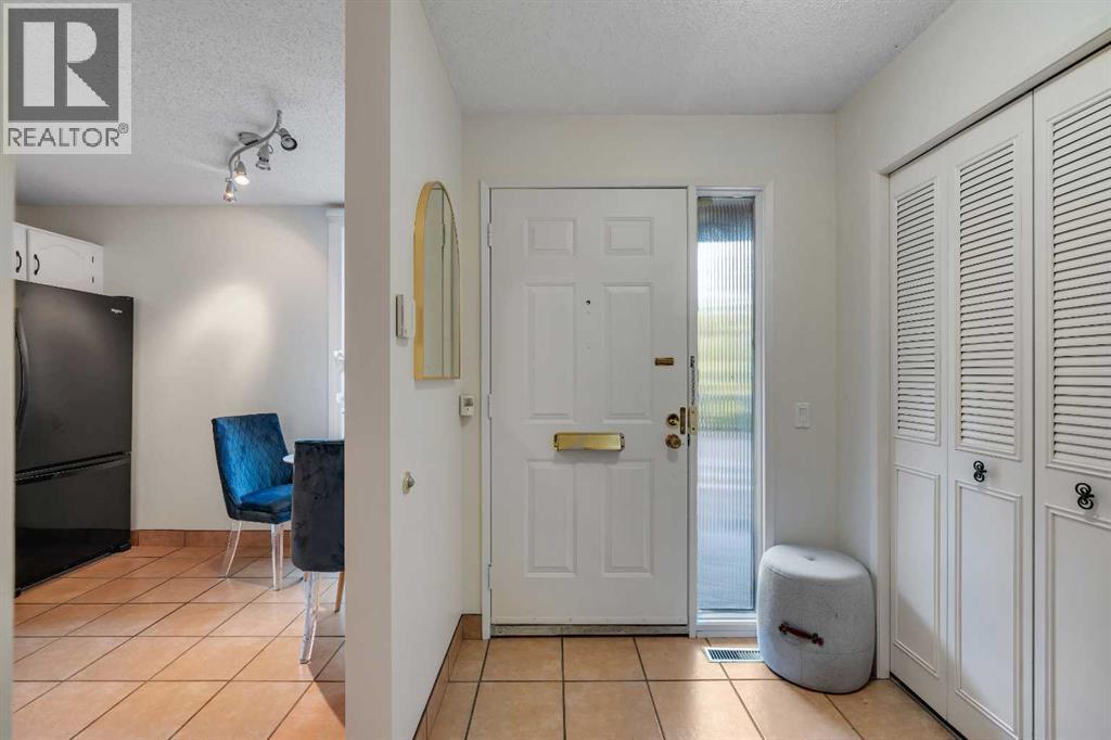 Single Family House for Sale in    Avenue SW Lakeview Calgary 