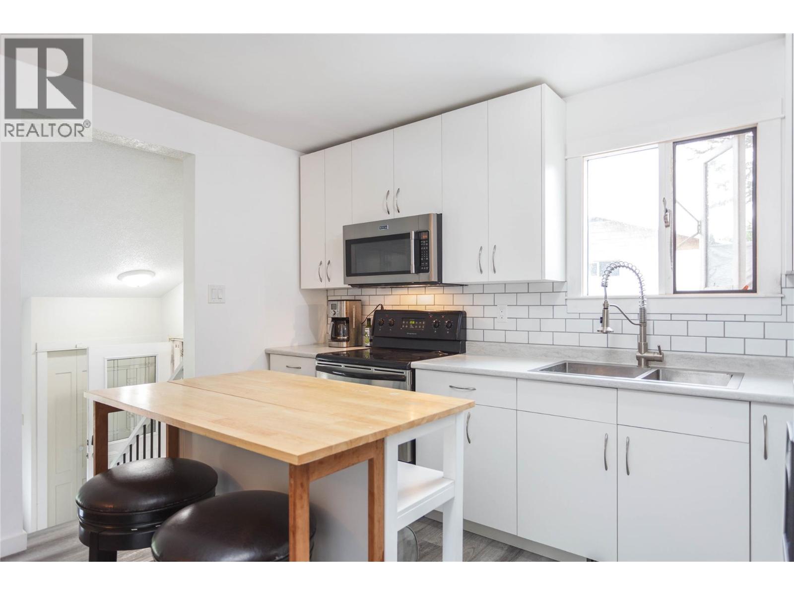 2689 Balsam Lane, Lumby