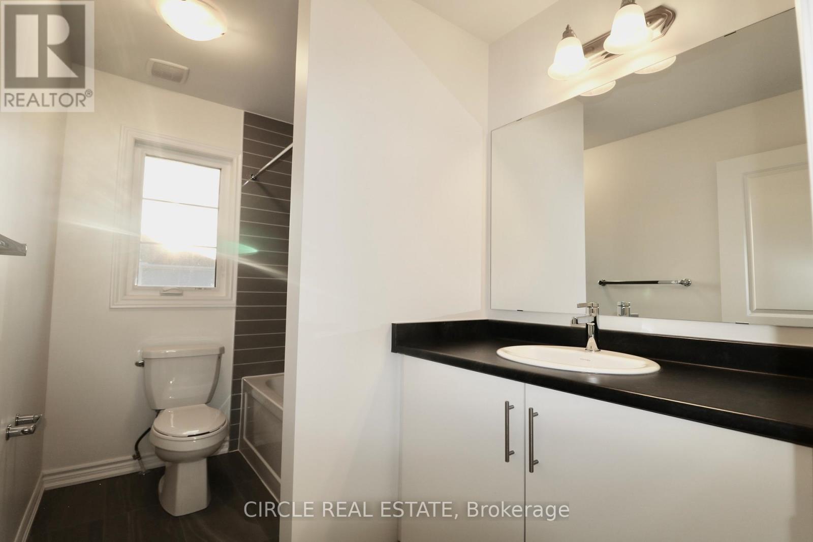 Photo 10 of 45 Gemini Drive, Barrie ON