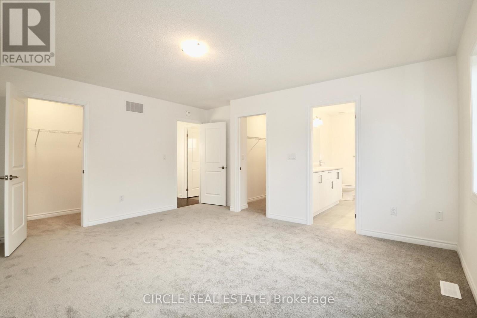 Photo 19 of 45 Gemini Drive, Barrie ON