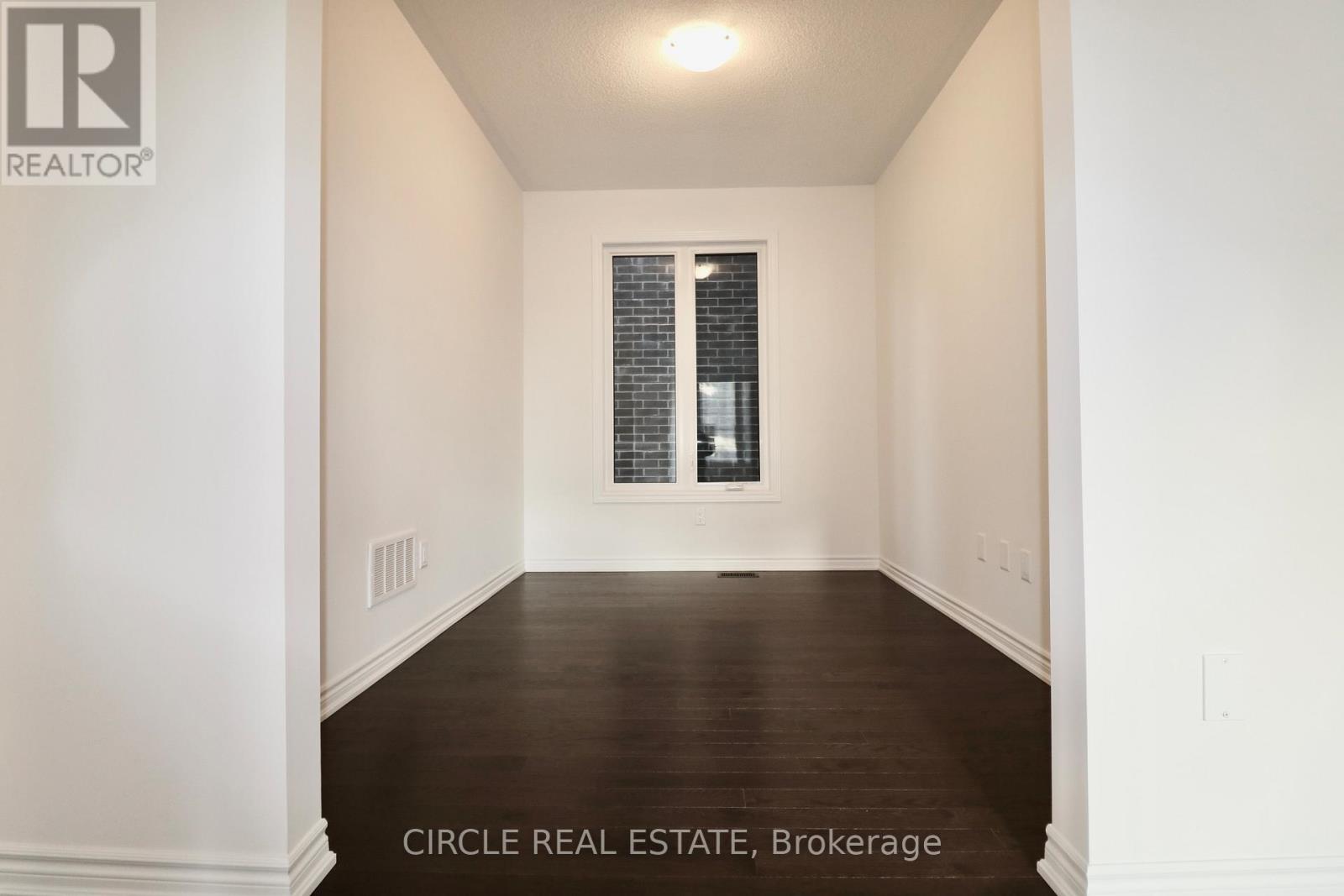Photo 4 of 45 Gemini Drive, Barrie ON