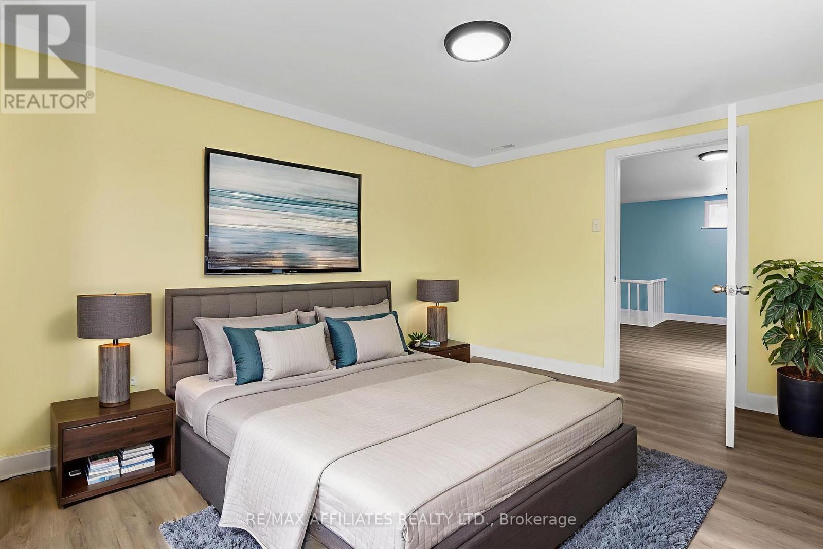 Photo 28 of 79 Henry Street, Merrickvillewolford ON
