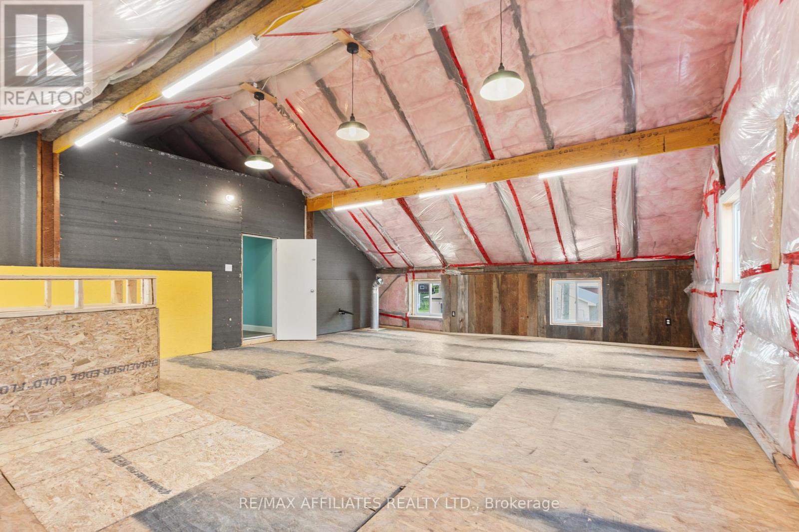 Photo 42 of 79 Henry Street, Merrickvillewolford ON
