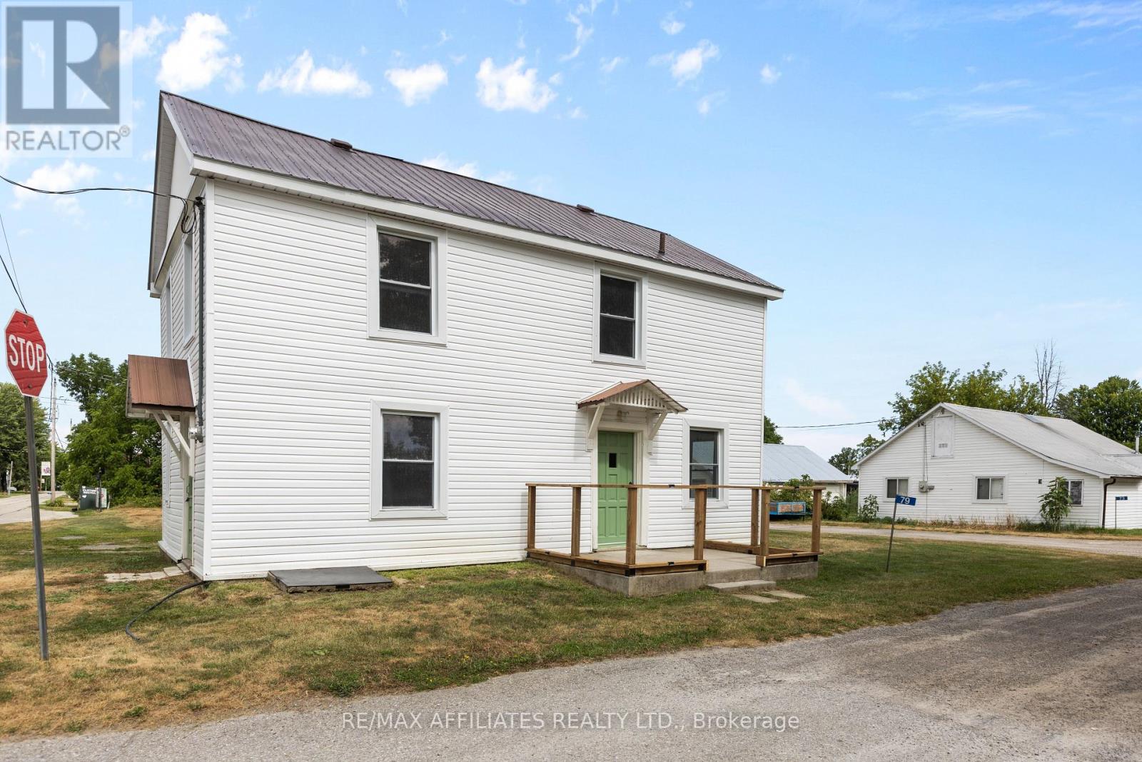 Photo 44 of 79 Henry Street, Merrickvillewolford ON