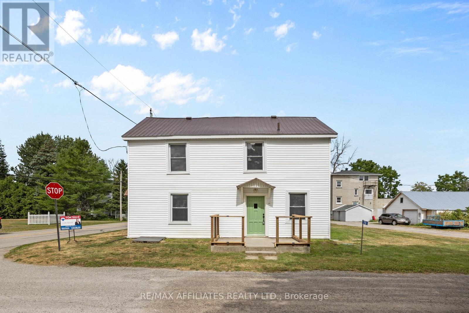 Photo 33 of 79 Henry Street, Merrickvillewolford ON