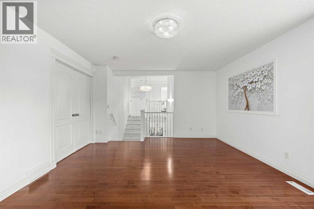 Single Family House for Sale in  Spring Willow Way SW Springbank Hill Calgary 