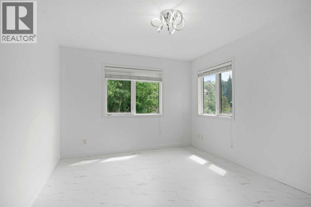 Single Family House for Sale in  Spring Willow Way SW Springbank Hill Calgary 