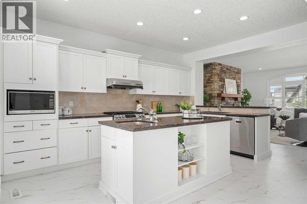 Single Family House for Sale in  Spring Willow Way SW Springbank Hill Calgary 