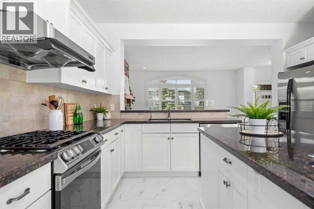 Single Family House for Sale in  Spring Willow Way SW Springbank Hill Calgary 