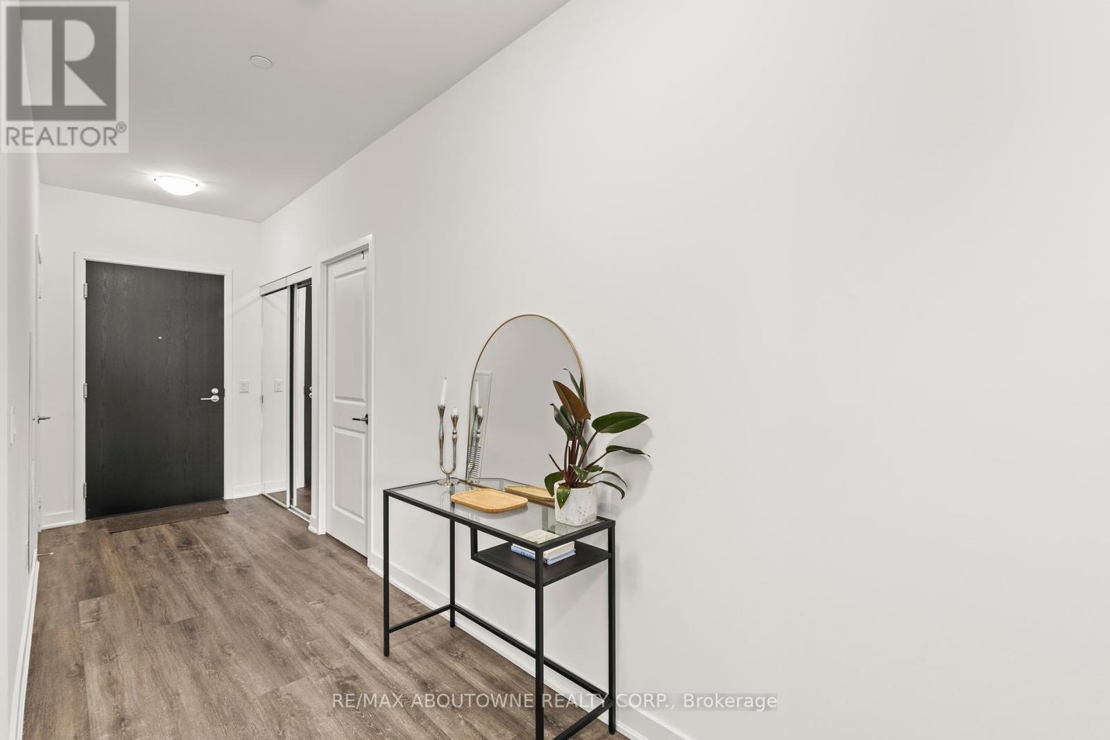 Photo 28 of 307 2007 James Street, Burlington ON