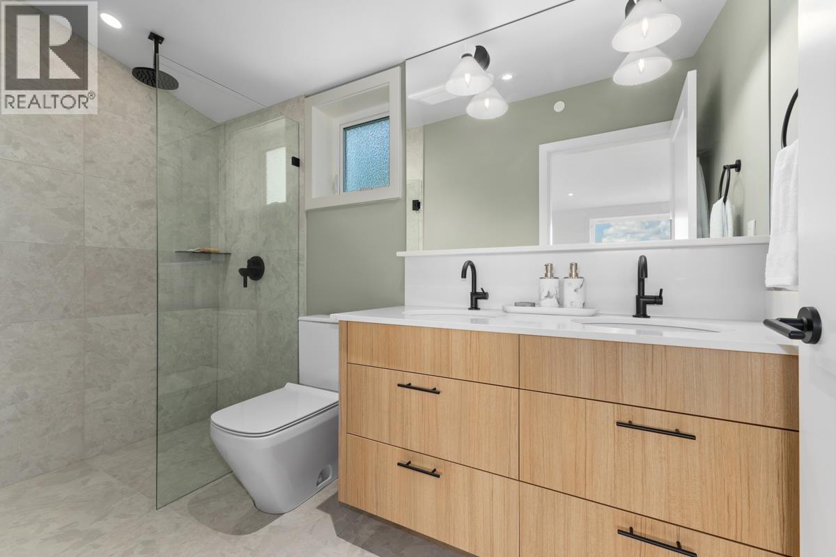 Photo 19 of 231 W 15th Avenue, Vancouver BC