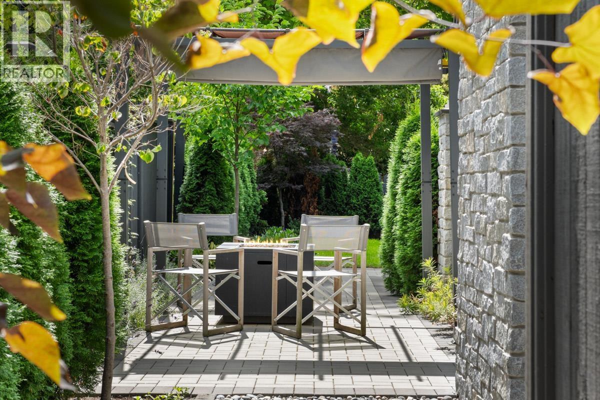 Photo 22 of 231 W 15th Avenue, Vancouver BC