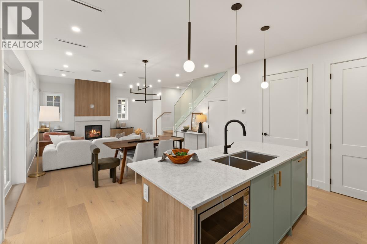 Photo 8 of 231 W 15th Avenue, Vancouver BC