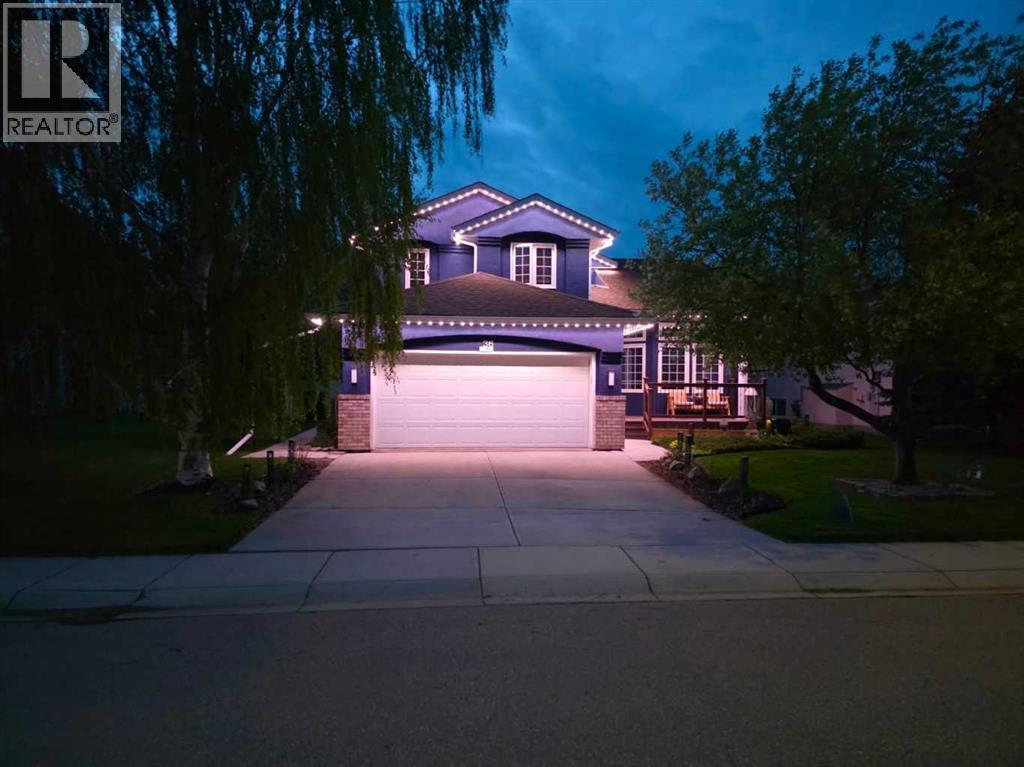 Photo 4 of 36 Chinook Crescent, Beiseker AB