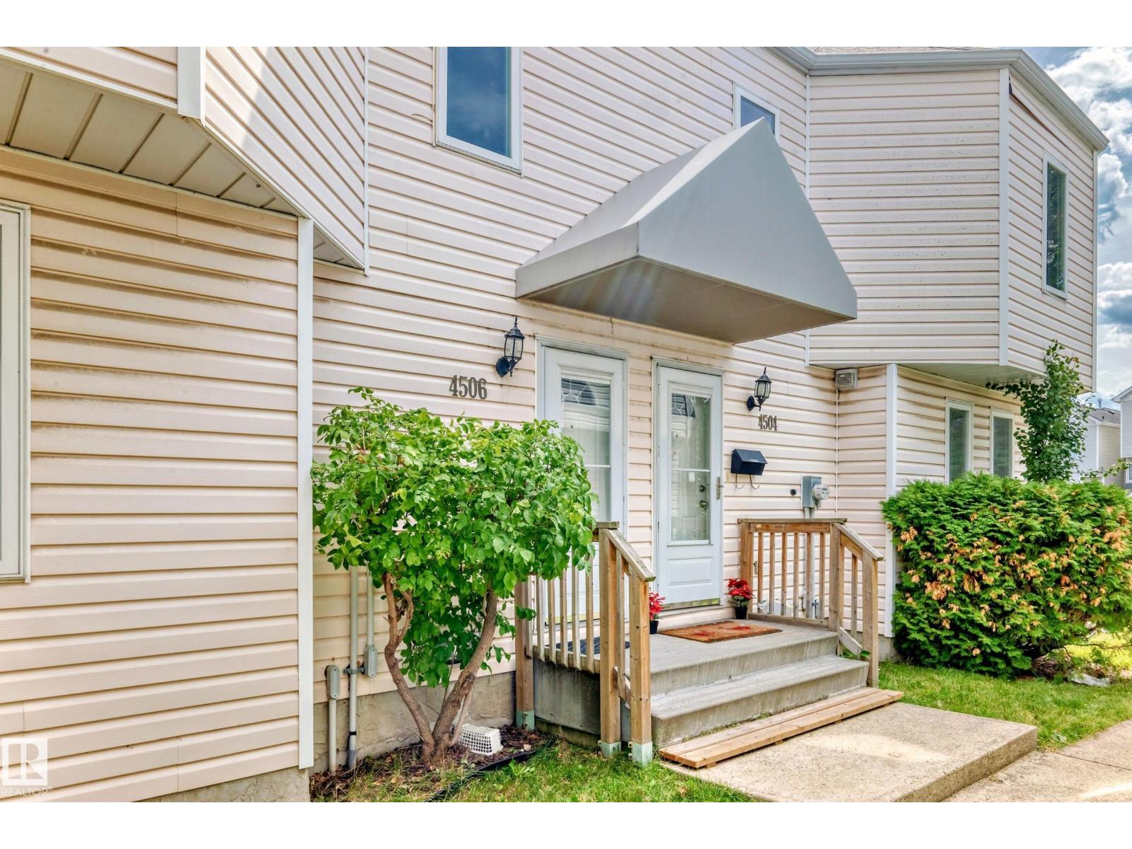 Photo 2 of 4506 20 Av Nw, Edmonton AB