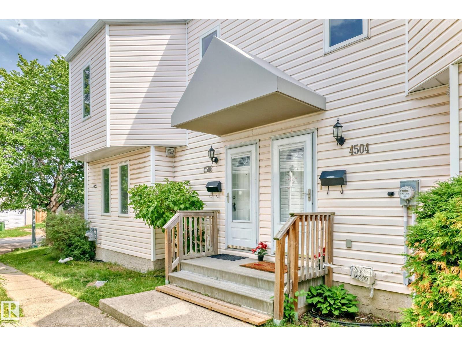 Photo 3 of 4506 20 Av Nw, Edmonton AB