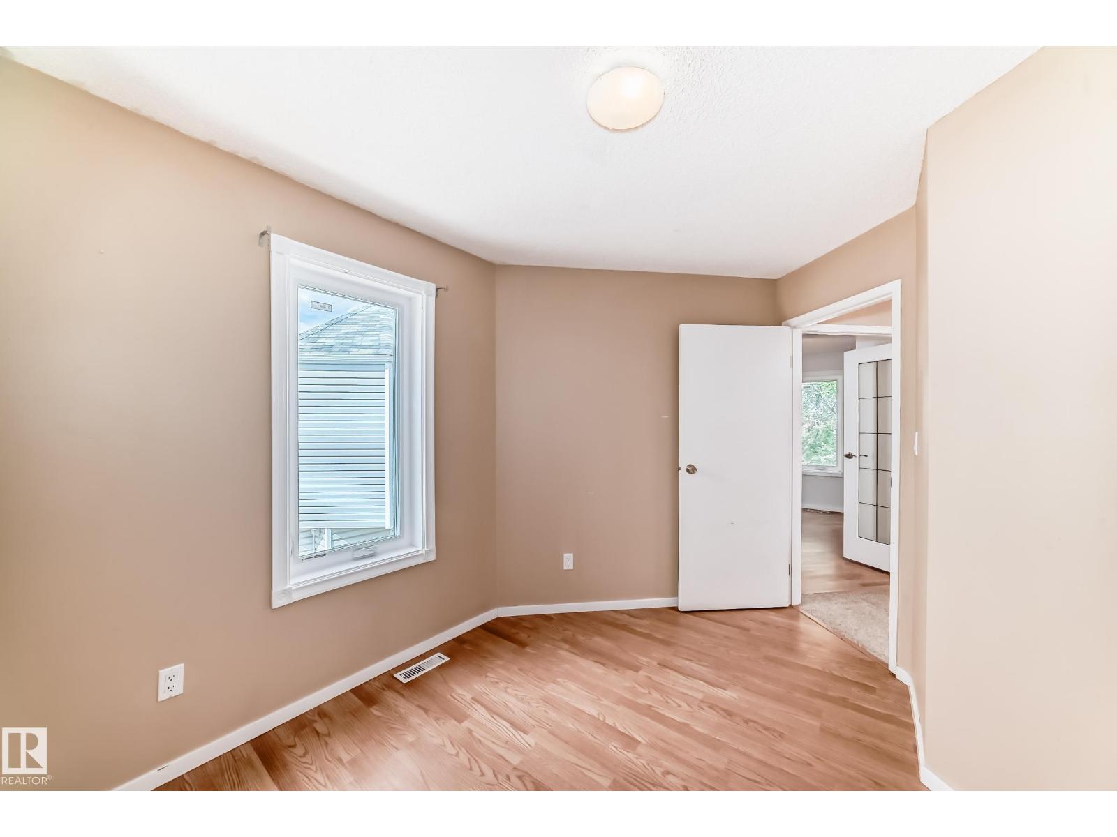 Photo 30 of 4506 20 Av Nw, Edmonton AB