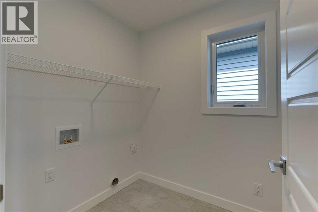 Photo 8 of 477 Hotchkiss Drive Se, Calgary AB