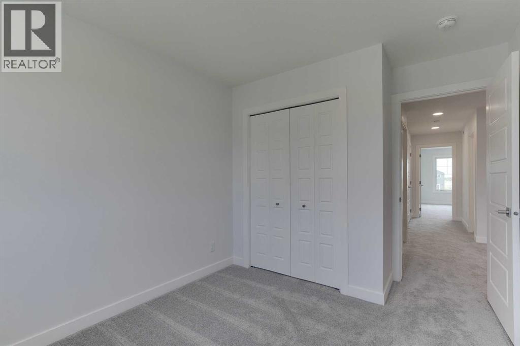 Photo 9 of 477 Hotchkiss Drive Se, Calgary AB