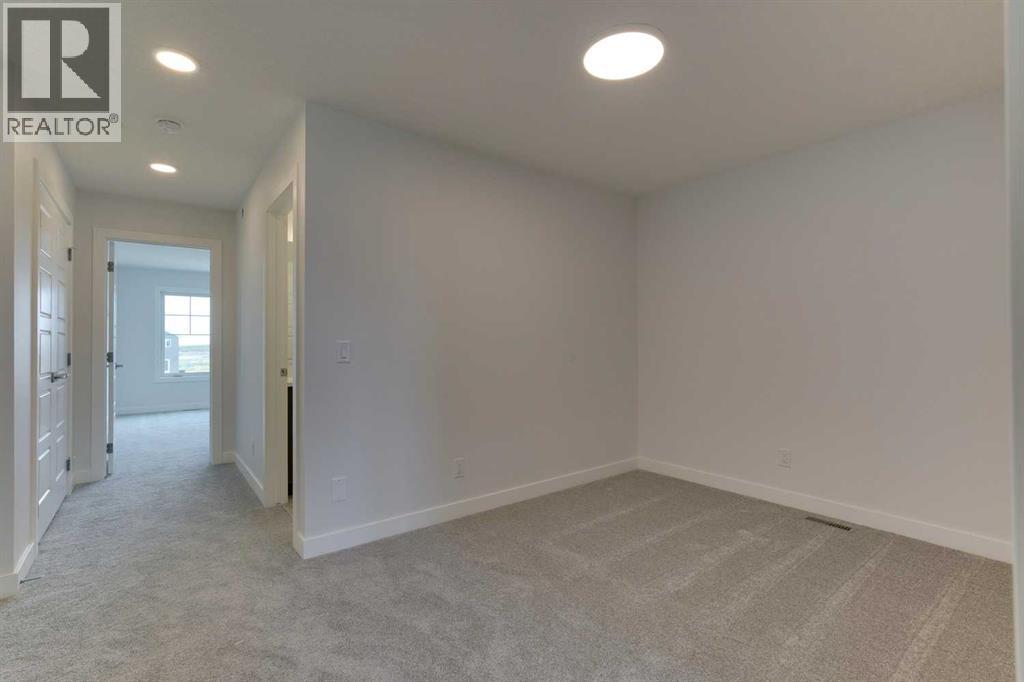 Photo 20 of 477 Hotchkiss Drive Se, Calgary AB