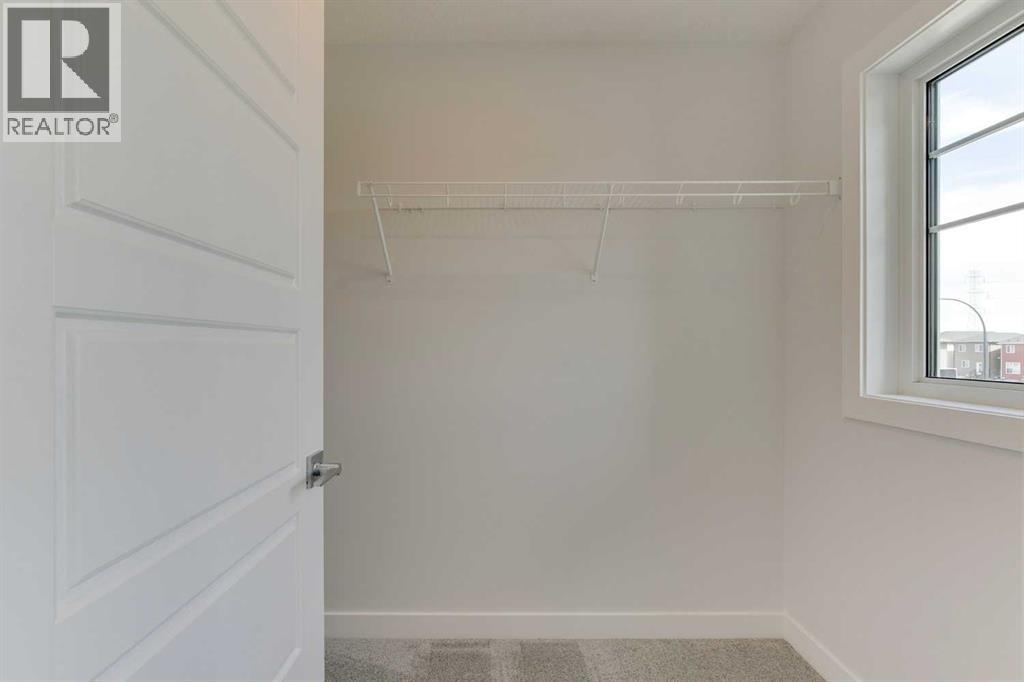 Photo 10 of 477 Hotchkiss Drive Se, Calgary AB