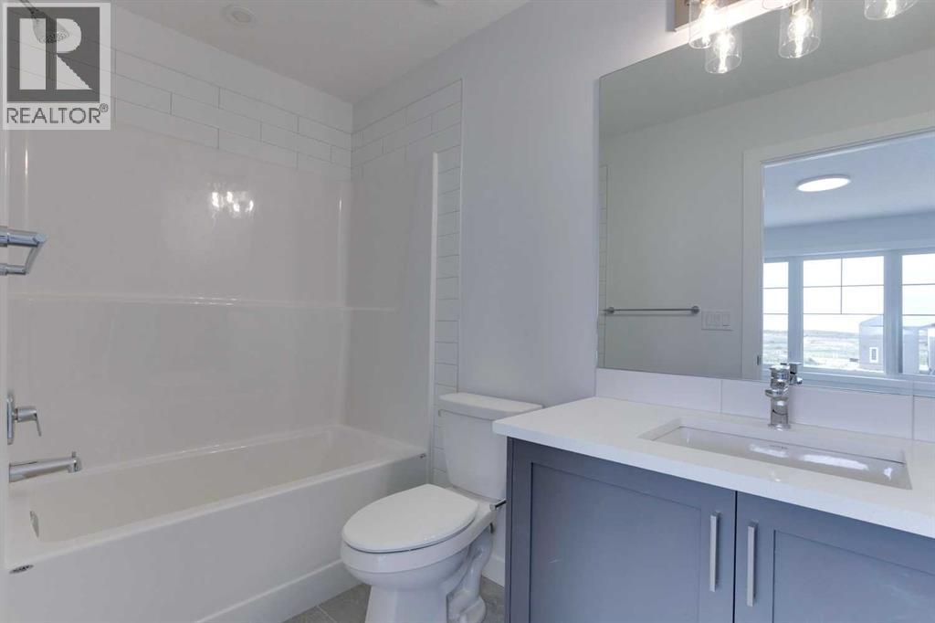 Photo 6 of 477 Hotchkiss Drive Se, Calgary AB