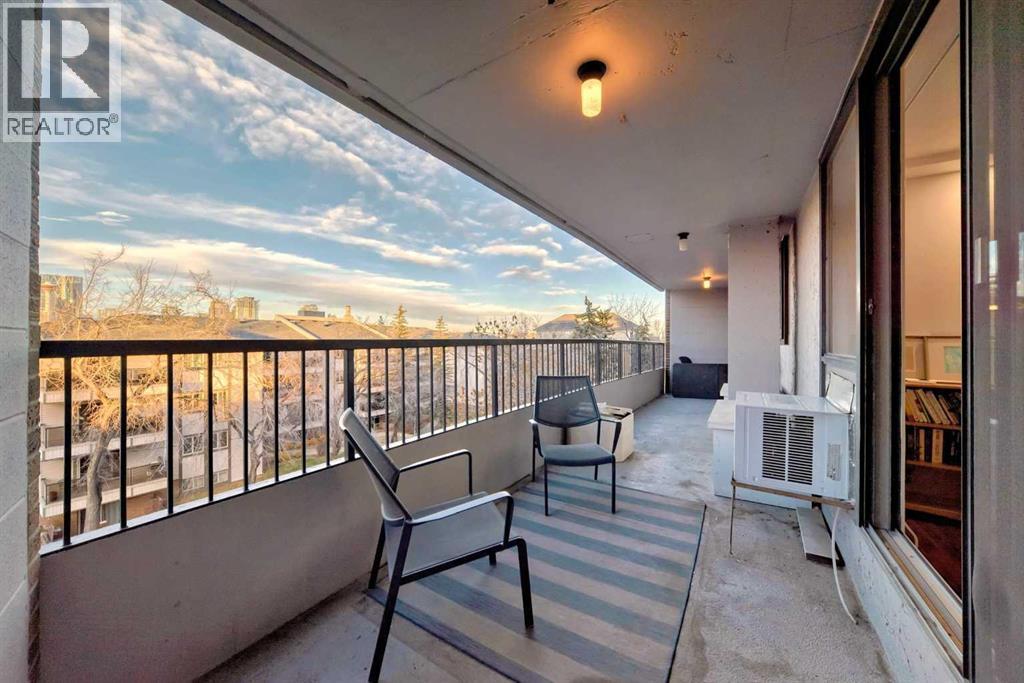 Single Family House for Sale in B   Avenue SW Mission Calgary 