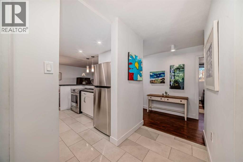 Single Family House for Sale in B   Avenue SW Mission Calgary 