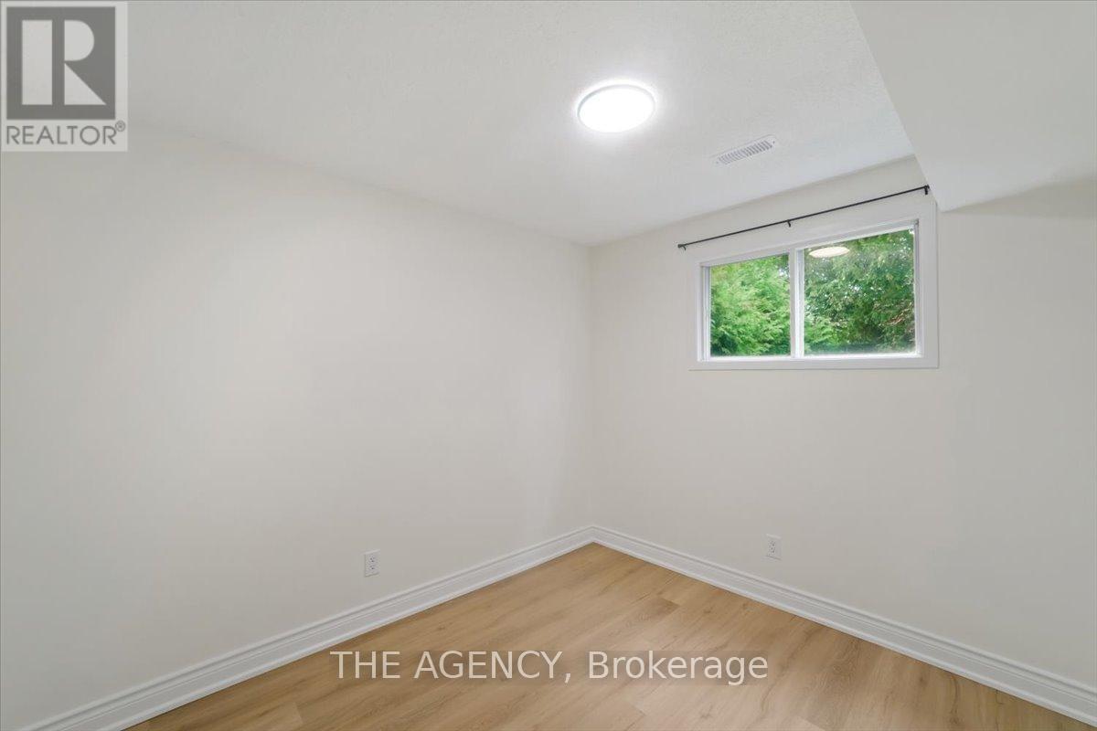 Photo 2 of 187 Seneca Avenue, Oshawa ON