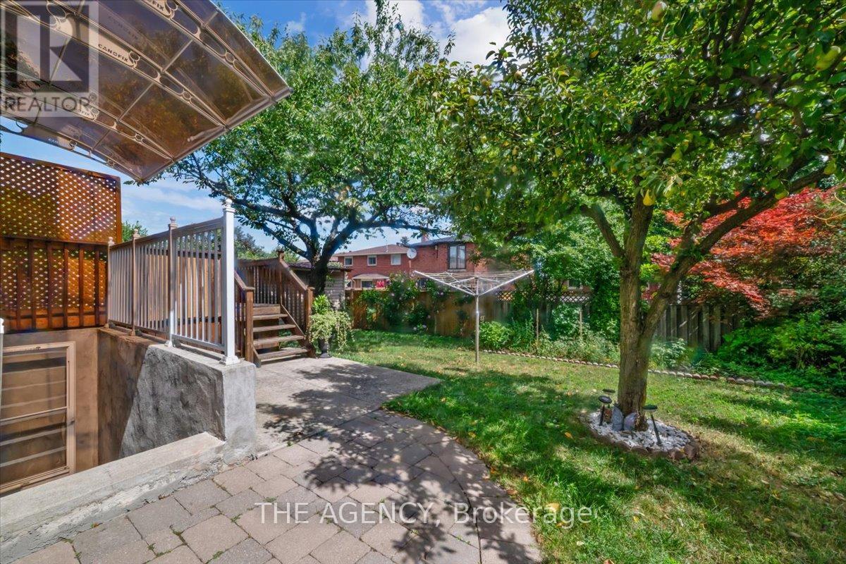 Photo 4 of 187 Seneca Avenue, Oshawa ON