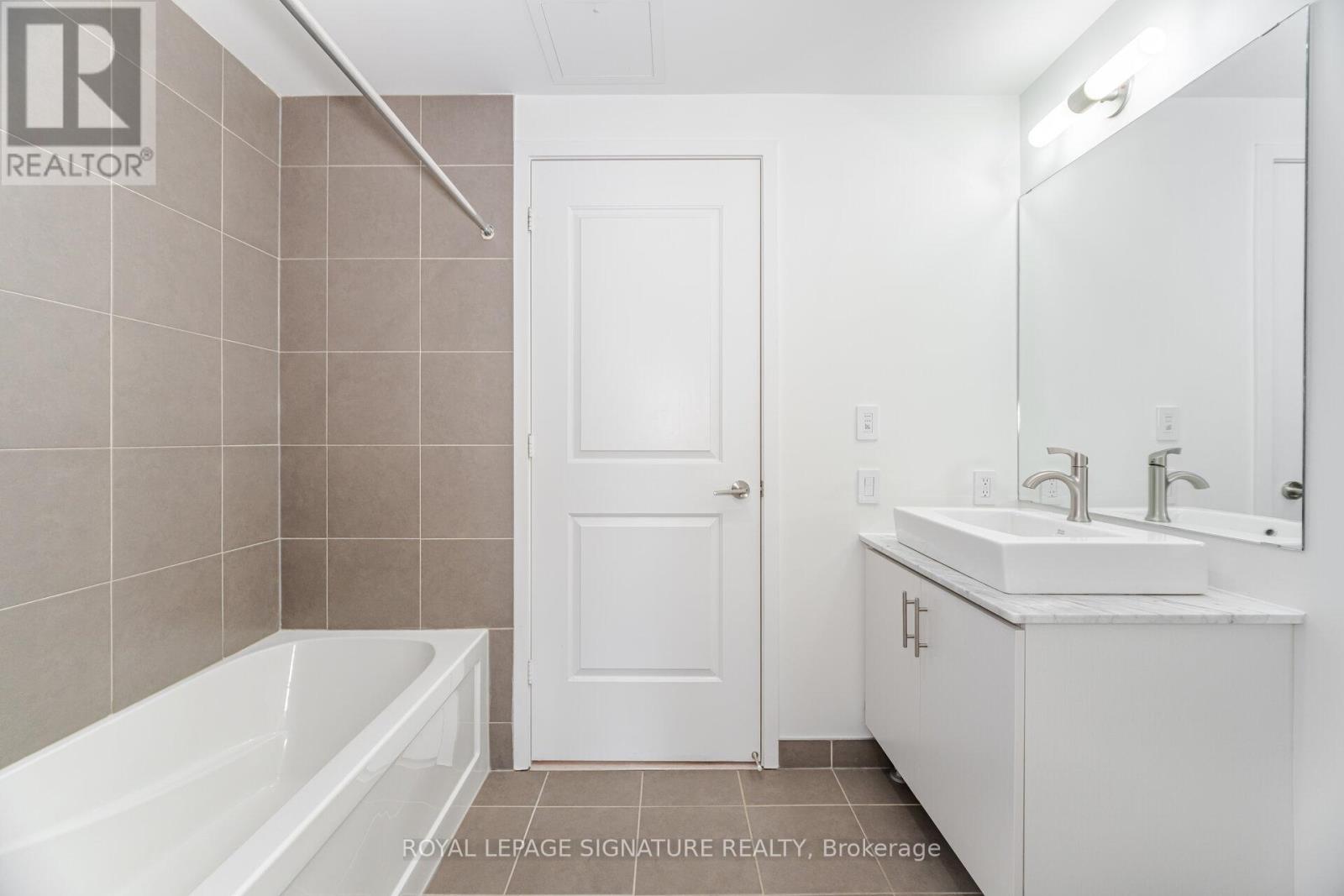 Photo 21 of 1501 1 The Esplanade Drive, Toronto ON