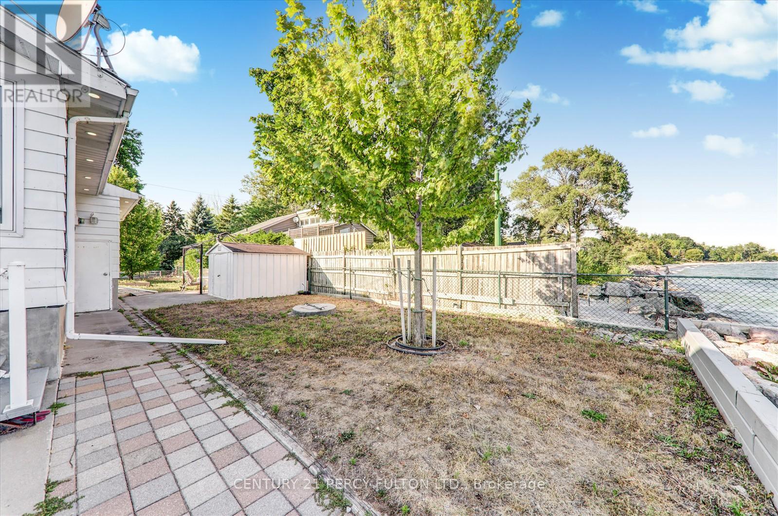 Photo 30 of 135 Cedar Crest Beach Road, Clarington ON