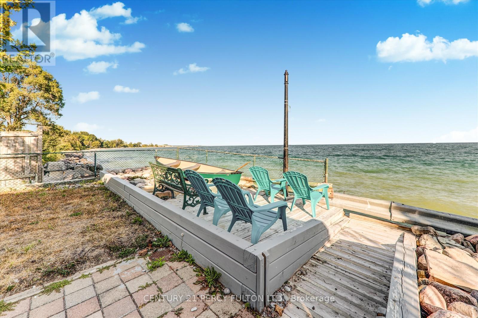 Photo 31 of 135 Cedar Crest Beach Road, Clarington ON