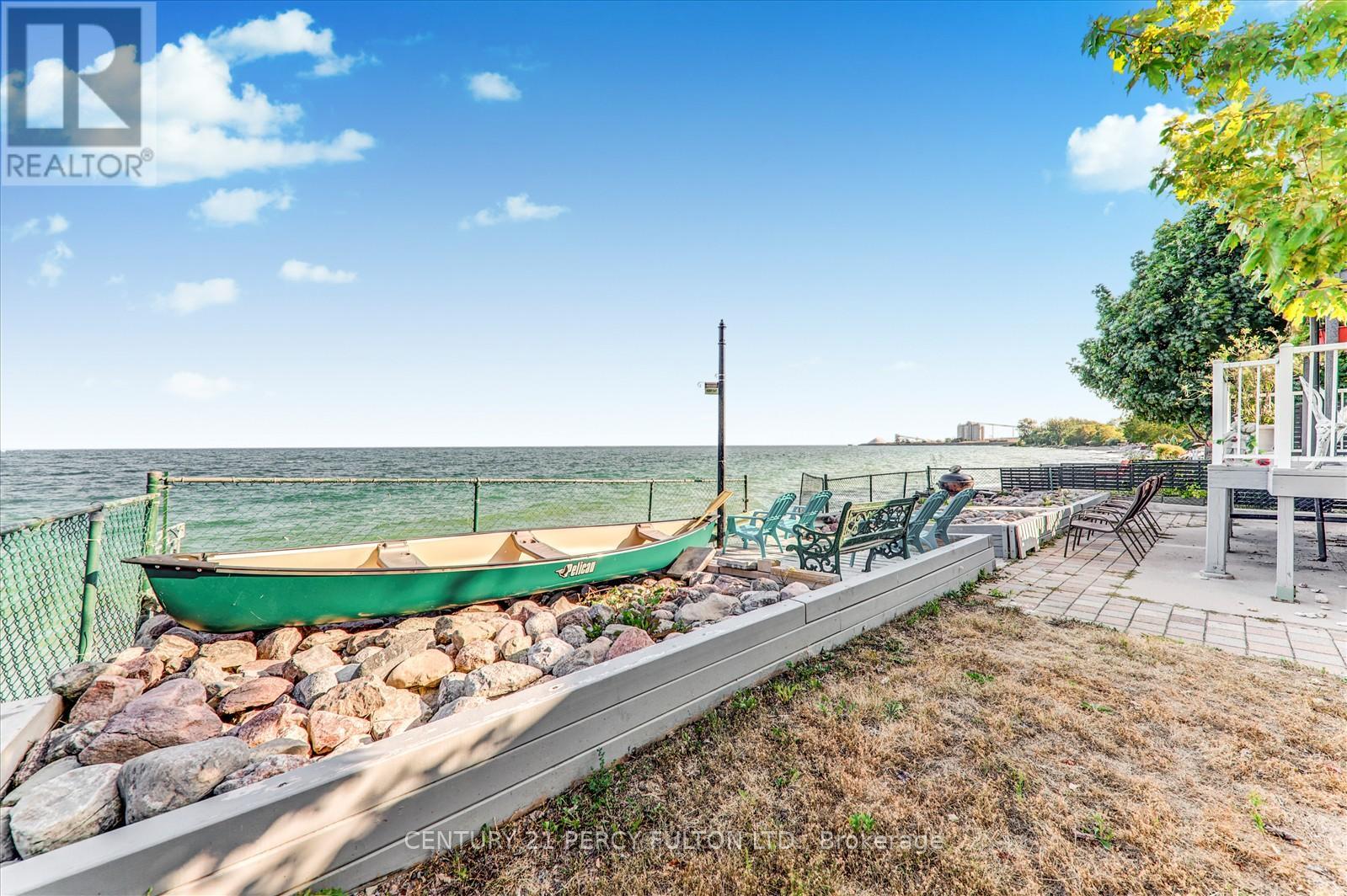 Photo 34 of 135 Cedar Crest Beach Road, Clarington ON