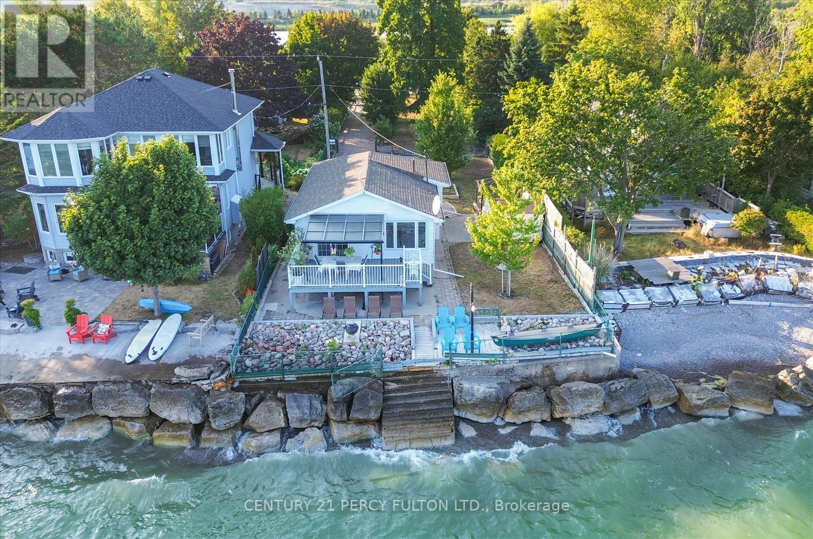 Photo 45 of 135 Cedar Crest Beach Road, Clarington ON