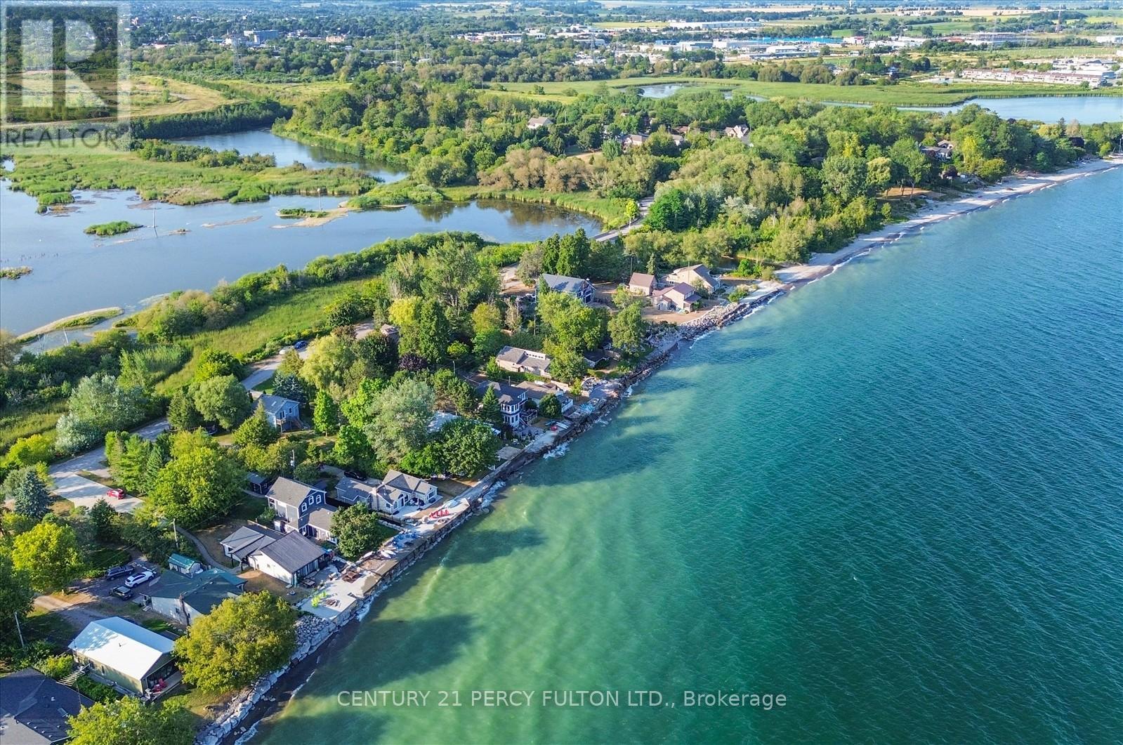 Photo 47 of 135 Cedar Crest Beach Road, Clarington ON