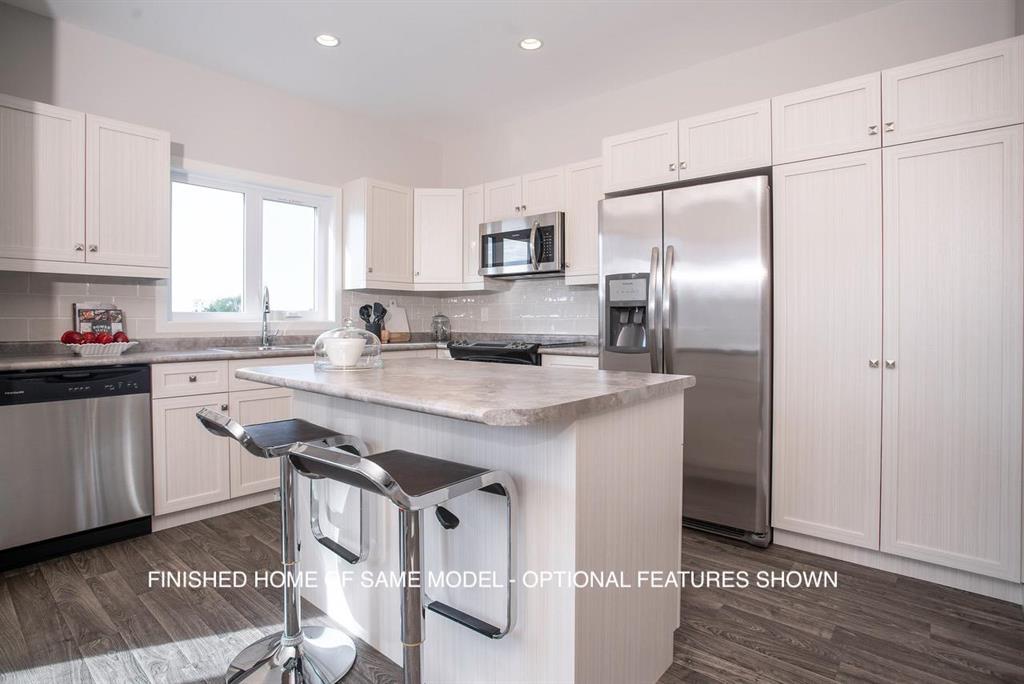 Photo 2 of 246 Bill Briercliffe Drive, Winnipeg MB