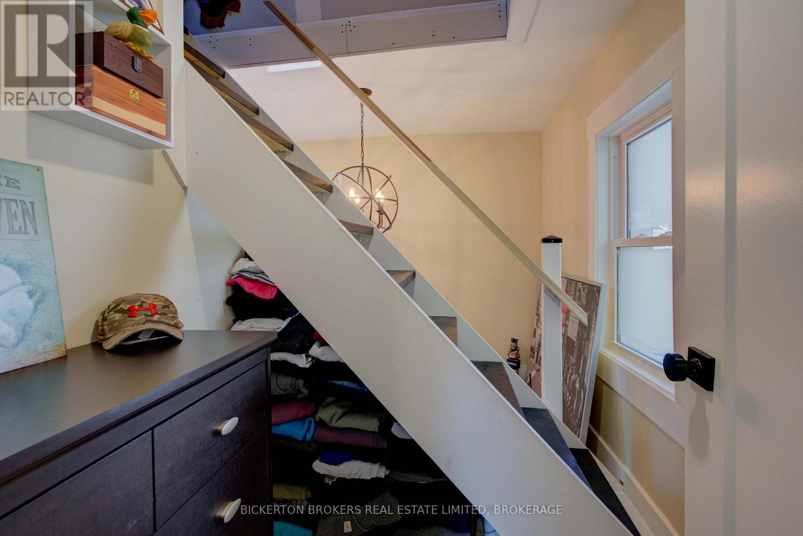 Photo 26 of 40 Elm Street, Gananoque ON