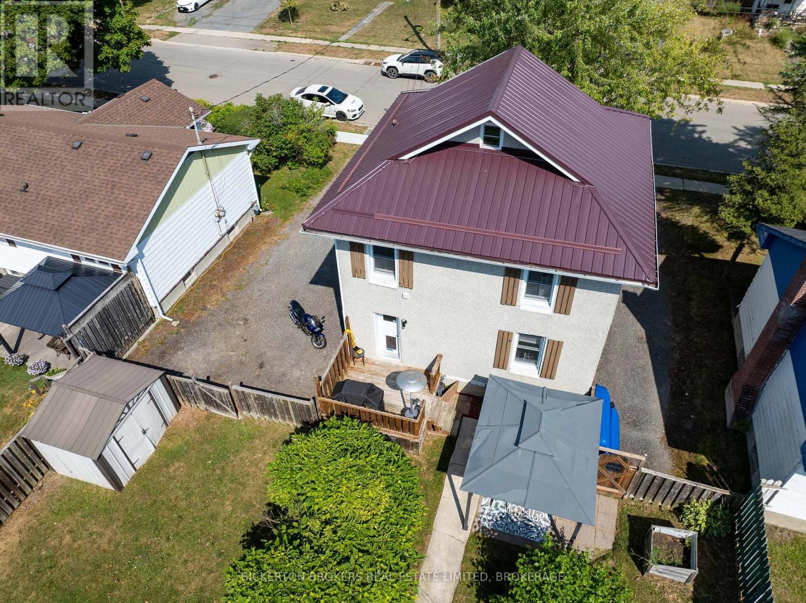 Photo 18 of 40 Elm Street, Gananoque ON