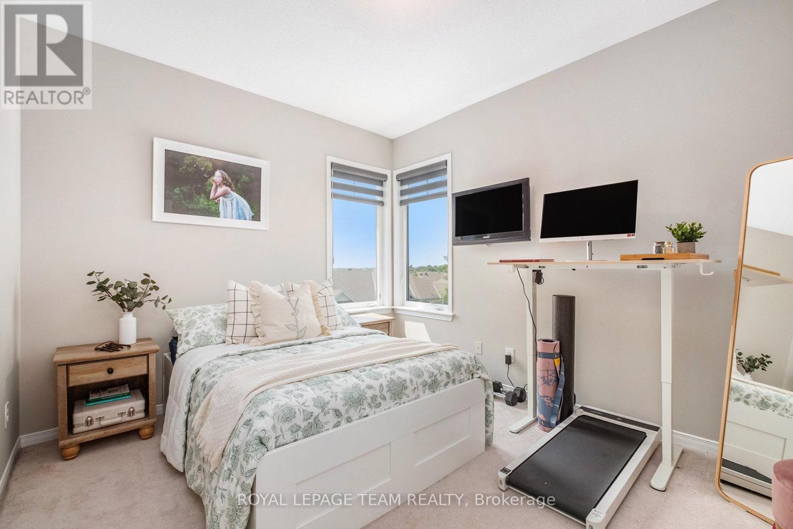 Photo 17 of 58 168 Urbancrest Private, Ottawa ON